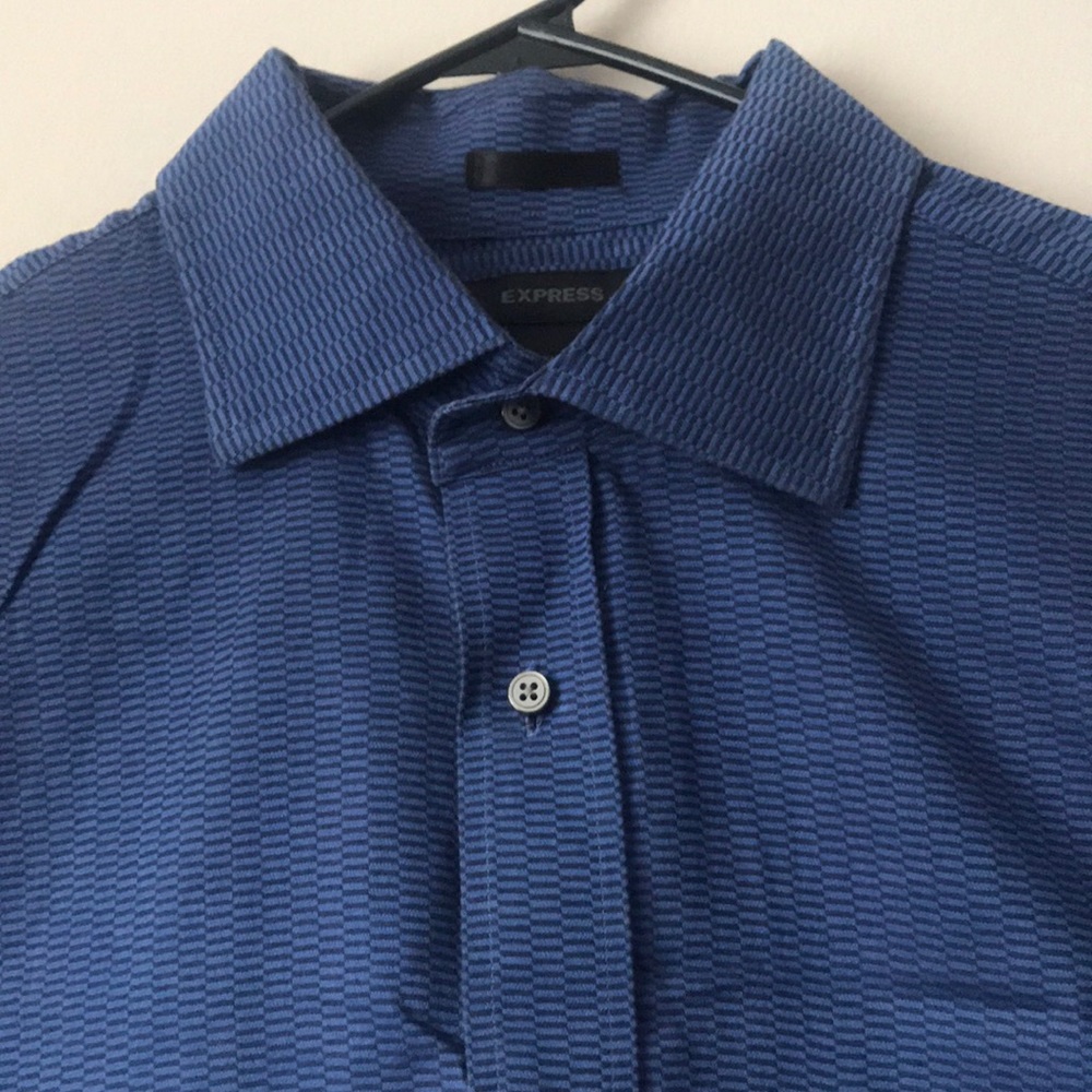 EXPRESS Men’s button up - Picture 2 of 5